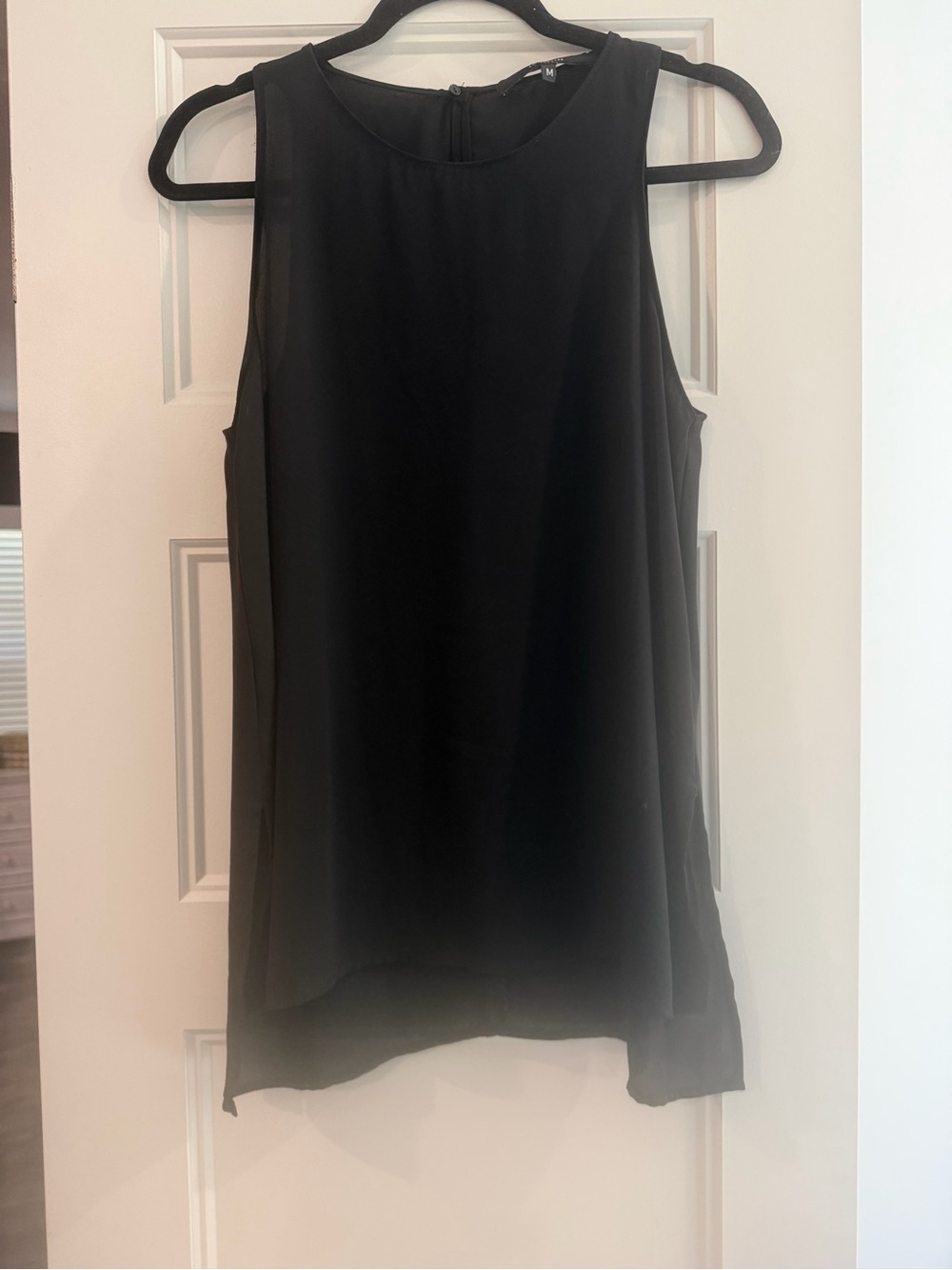 Guess Black Sleeveless Chiffon Shell Top